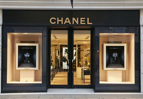 chanel visual merchandising jobs